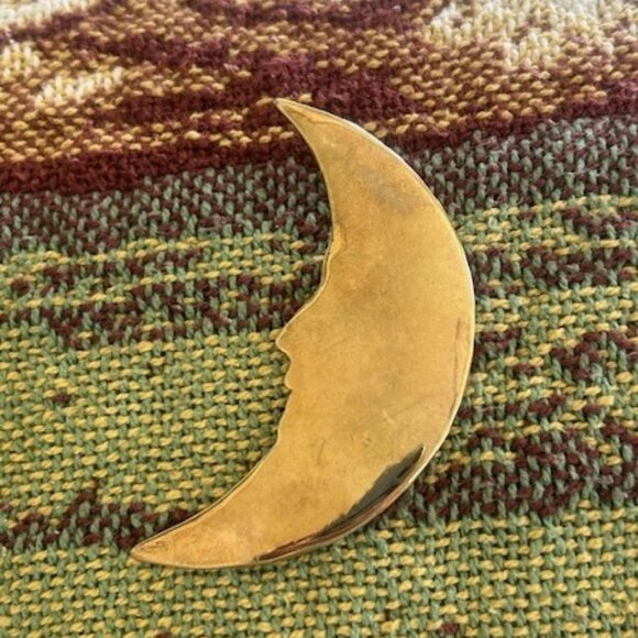 LARGE Gold Crescent Moon Face Vintage BROOCH - Picture 3 of 10